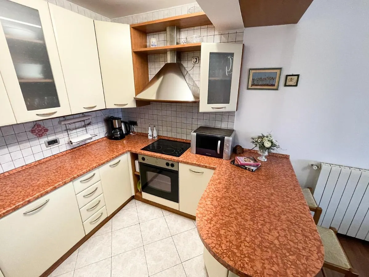 Apartments In Rovinj - Istrien 41350
