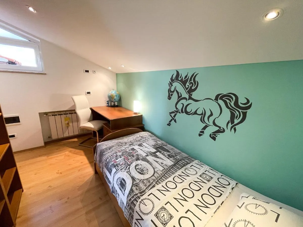 Apartments In Rovinj - Istrien 41350