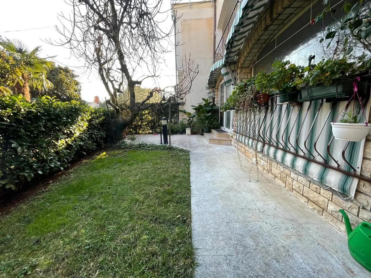 Apartments In Rovinj - Istrien 41350