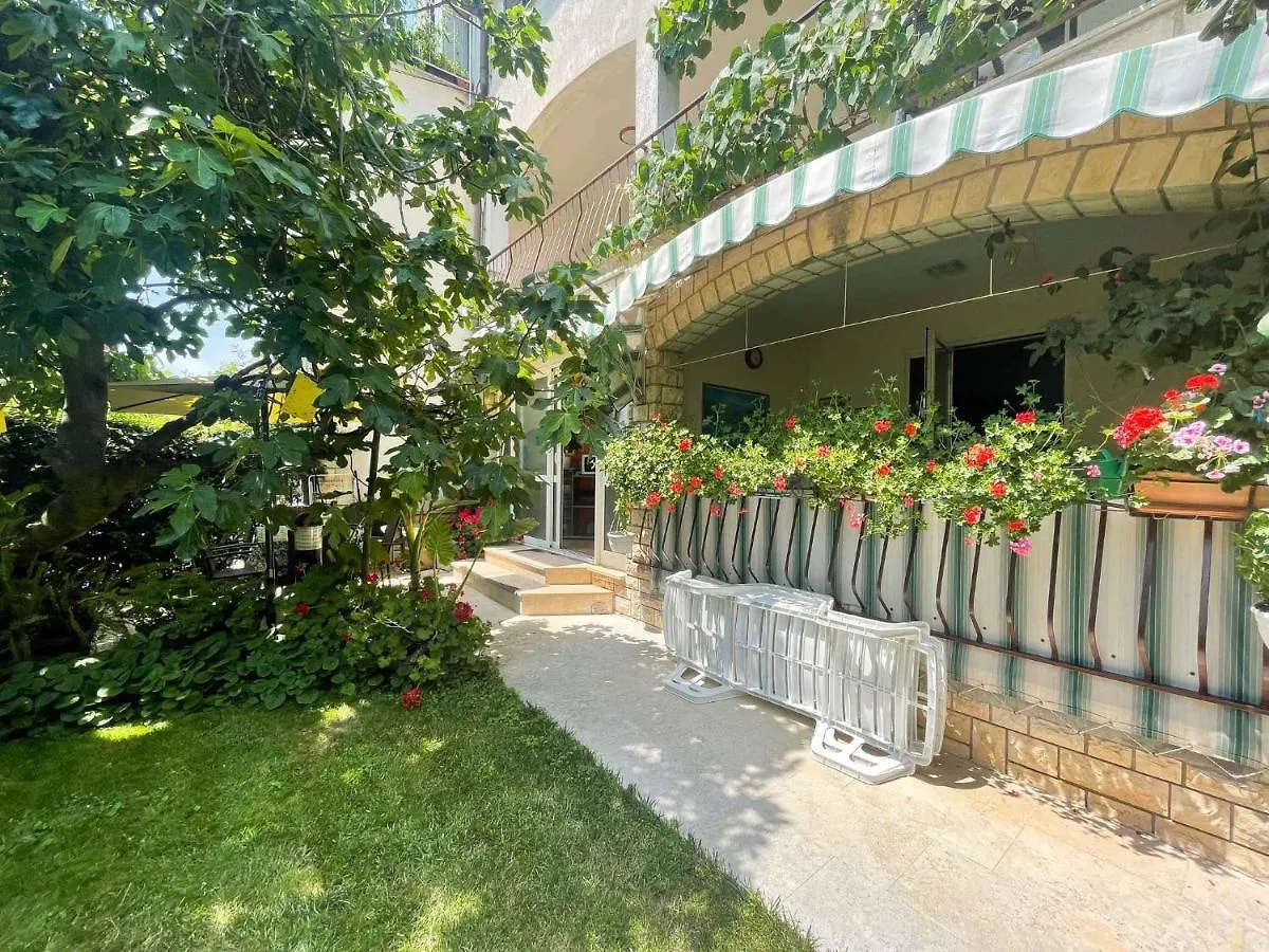 Apartments In Rovinj - Istrien 41350